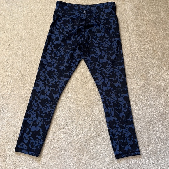 Zyia Blue Kauai light n tight leggings high rise  (24” inseam) size 6-8 - Picture 7 of 8